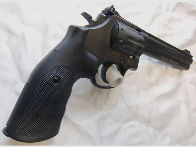 CO2-Revolver Smith & Wesson, Mod. 586, gut erhalten, incl. Zubehör, AB 1,--EUR STARTGEBOT!