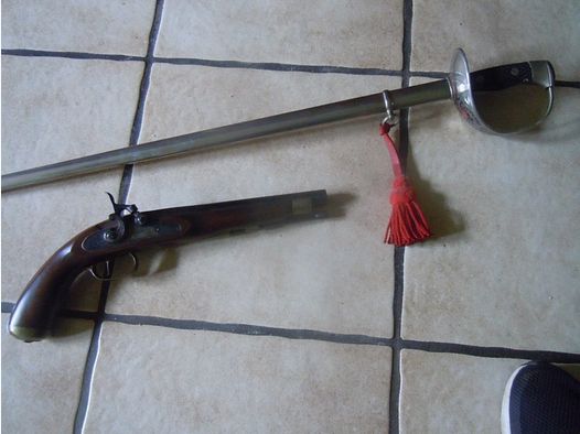 Vorderlader Ardea  Spain 45 Cal Black power Only 06723 und Toledo Degen