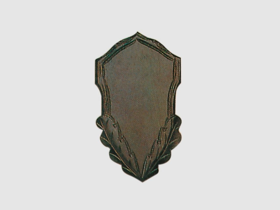 DEER PLAQUE OAK CARVED 20X12CM DARK