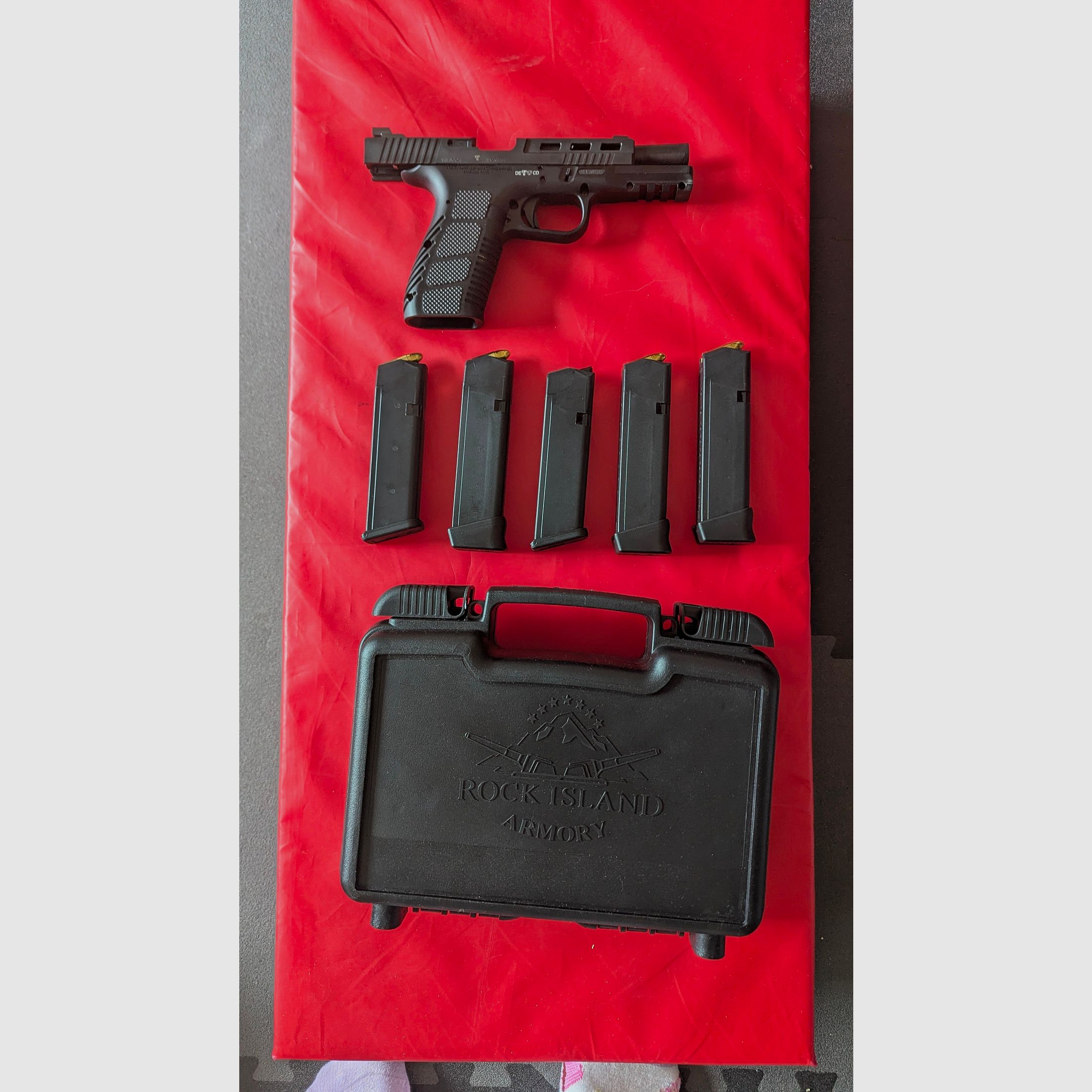 ARMSCOR STK-100 OF IPSC Compleetset* Te koop wegens stopzetten hobby*