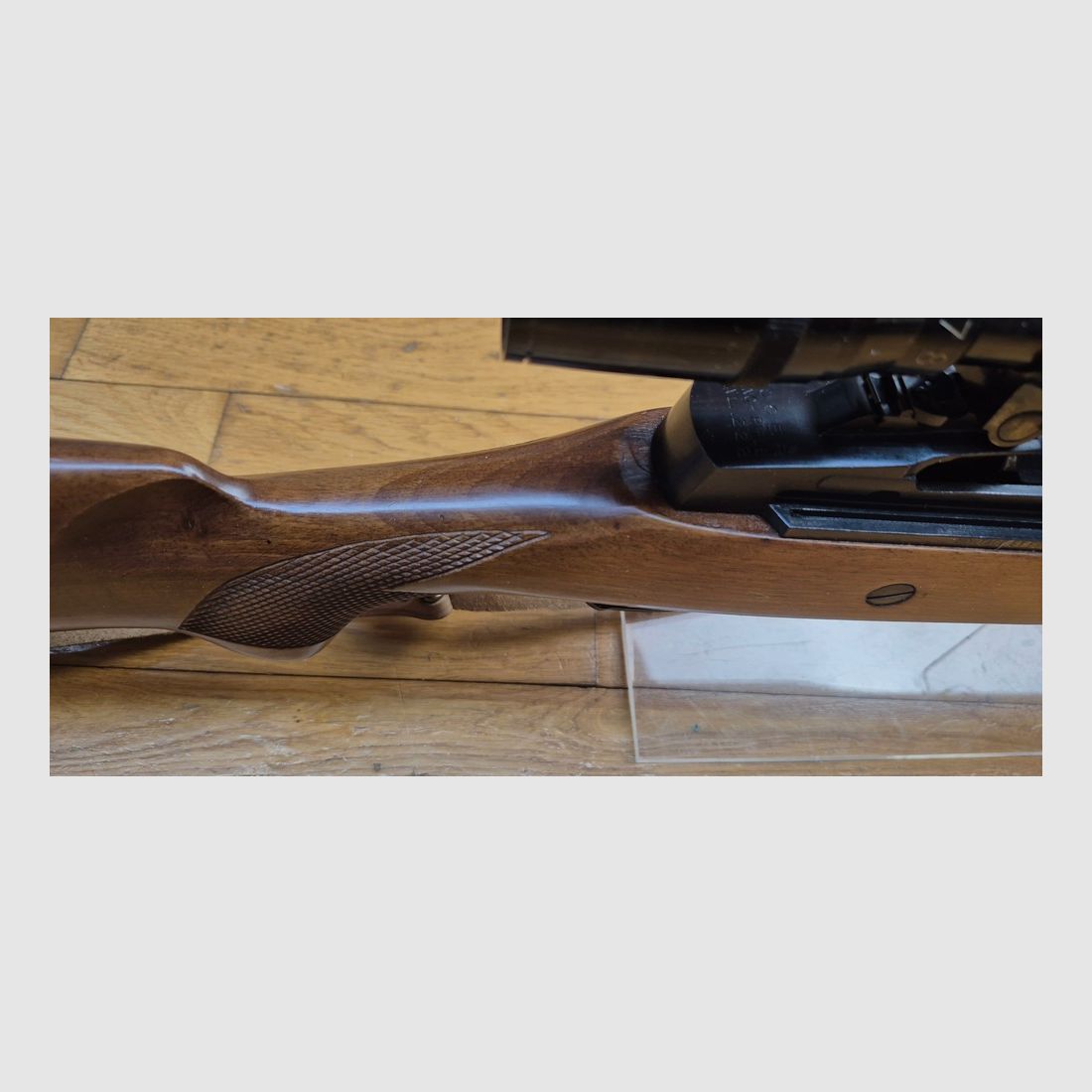Very nice small rifle RUGER MINI 14 Ranch Rifle – Cal. 222 Rem. – Scope Laurell 3-9×32 – Very nice bluing at 99 % – Very nice wood – Impeccable mechanics – Very nice barrel – Superb used condition 100% pure enjoyment – Delivered with sling and three magazines! – TBE++, image 17 of 34