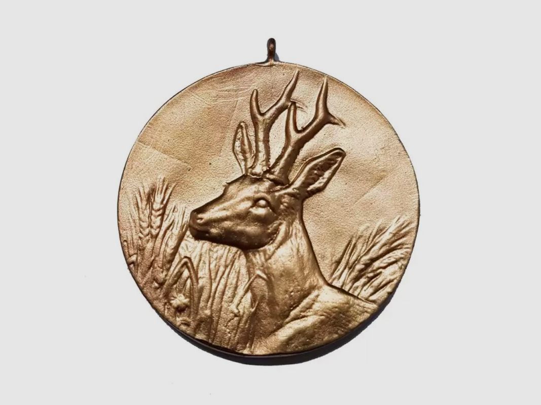 Bronzemedaille für eine Trophäe mit dem Abbild eines Rehbocks