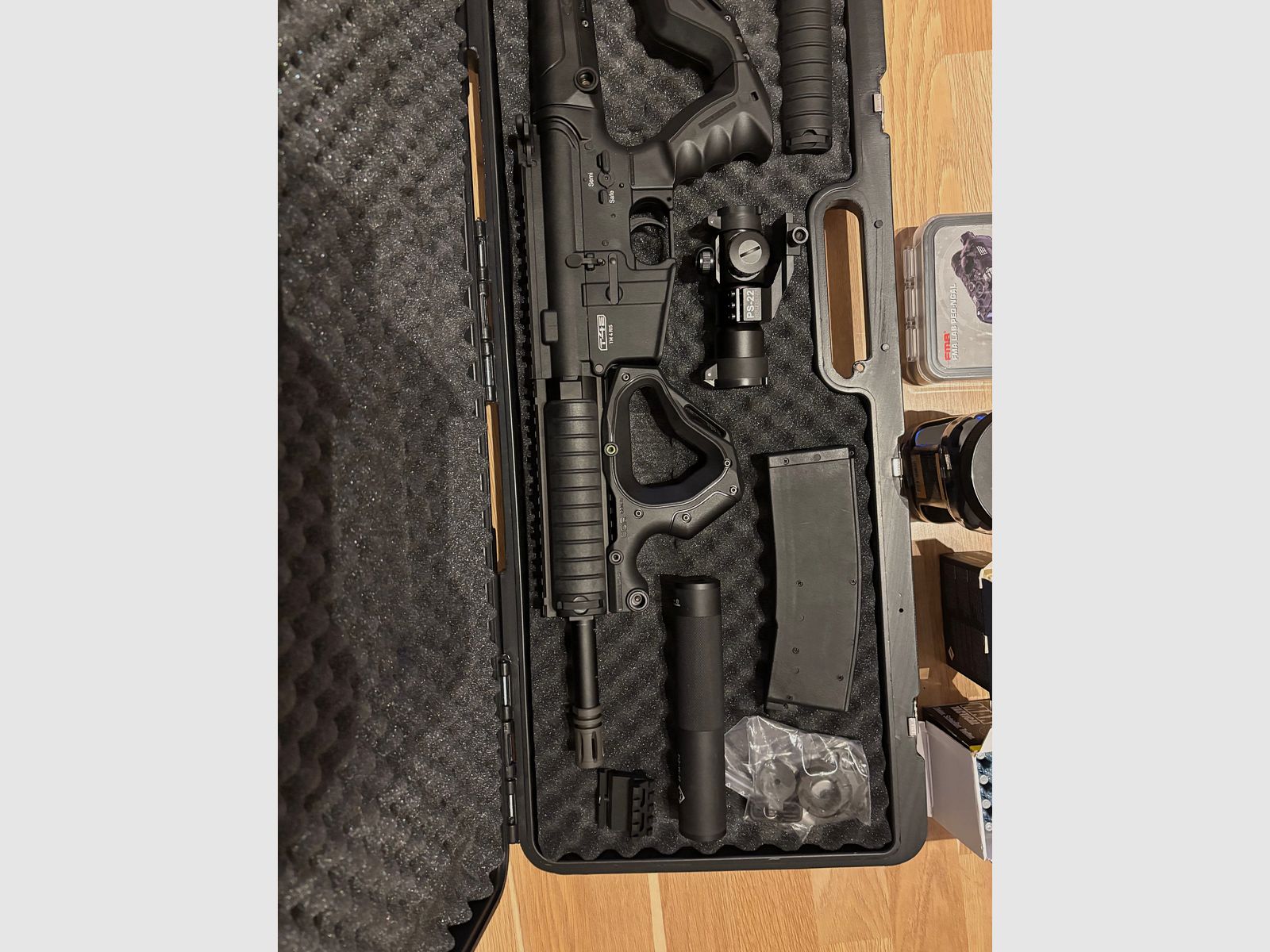 Umarex T4E TM4 RIS kal..43 incl. accessoires