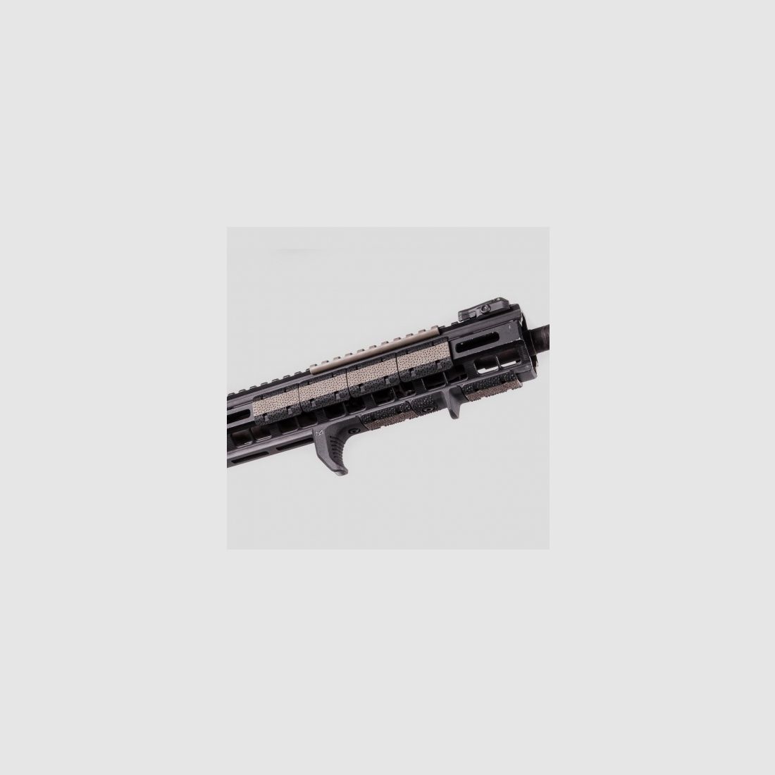 Osłona szyn M-LOK Type 2 Magpul MAG603 FDE, zdjęcie 2 z 5
