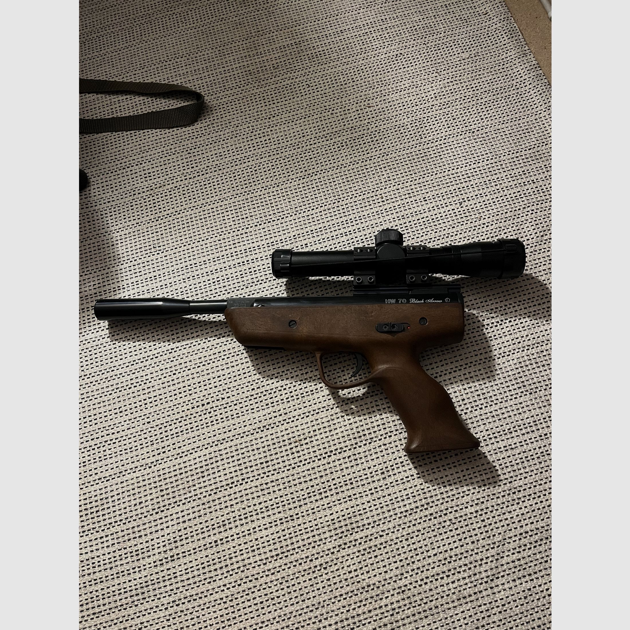 HW 70 Weihrauch Black Arrow 