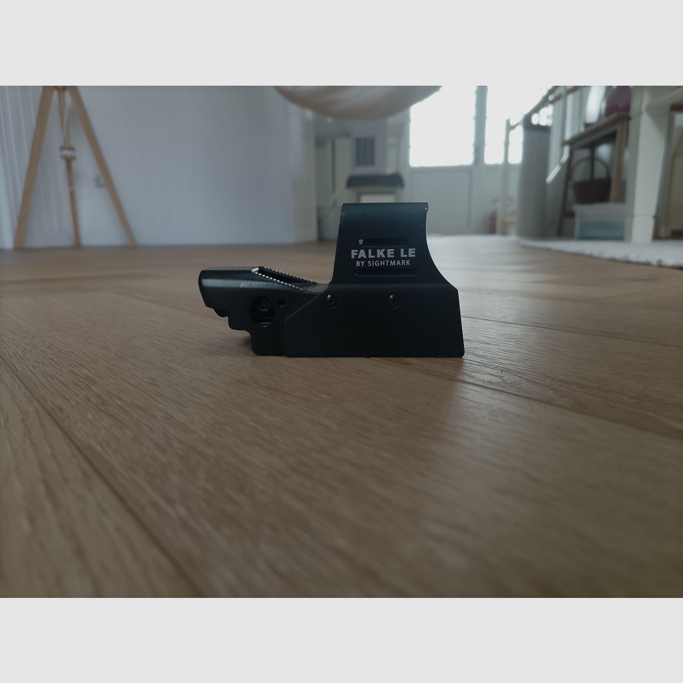 Falke LE by Sightmark reflex sight / red dot sight with quick-release mount