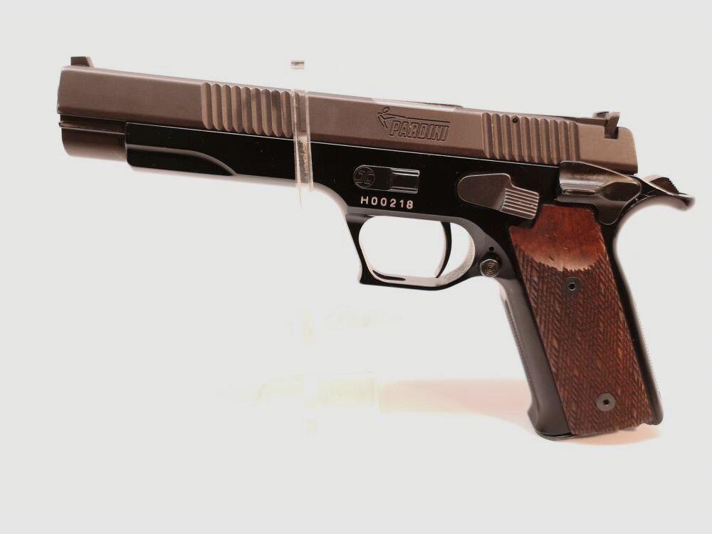 Pardini GT 45 - begehrte Sportpistole mit 5" Lauf, Handballenschutz, einstellbarer Abzug