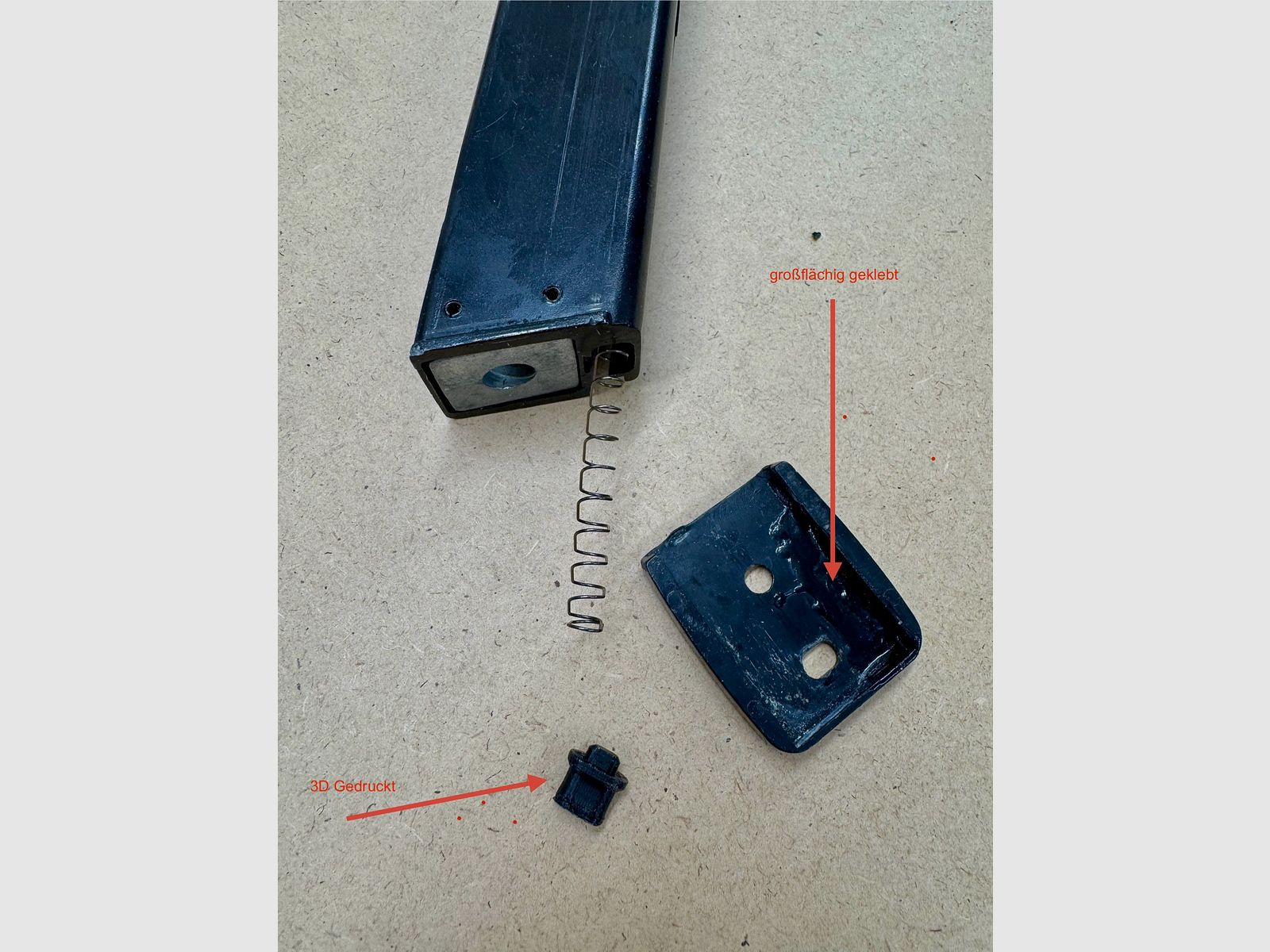 Umarex USP Compact GBB – Objeto para reparadores (magacín con fugas) | mucho accesorio