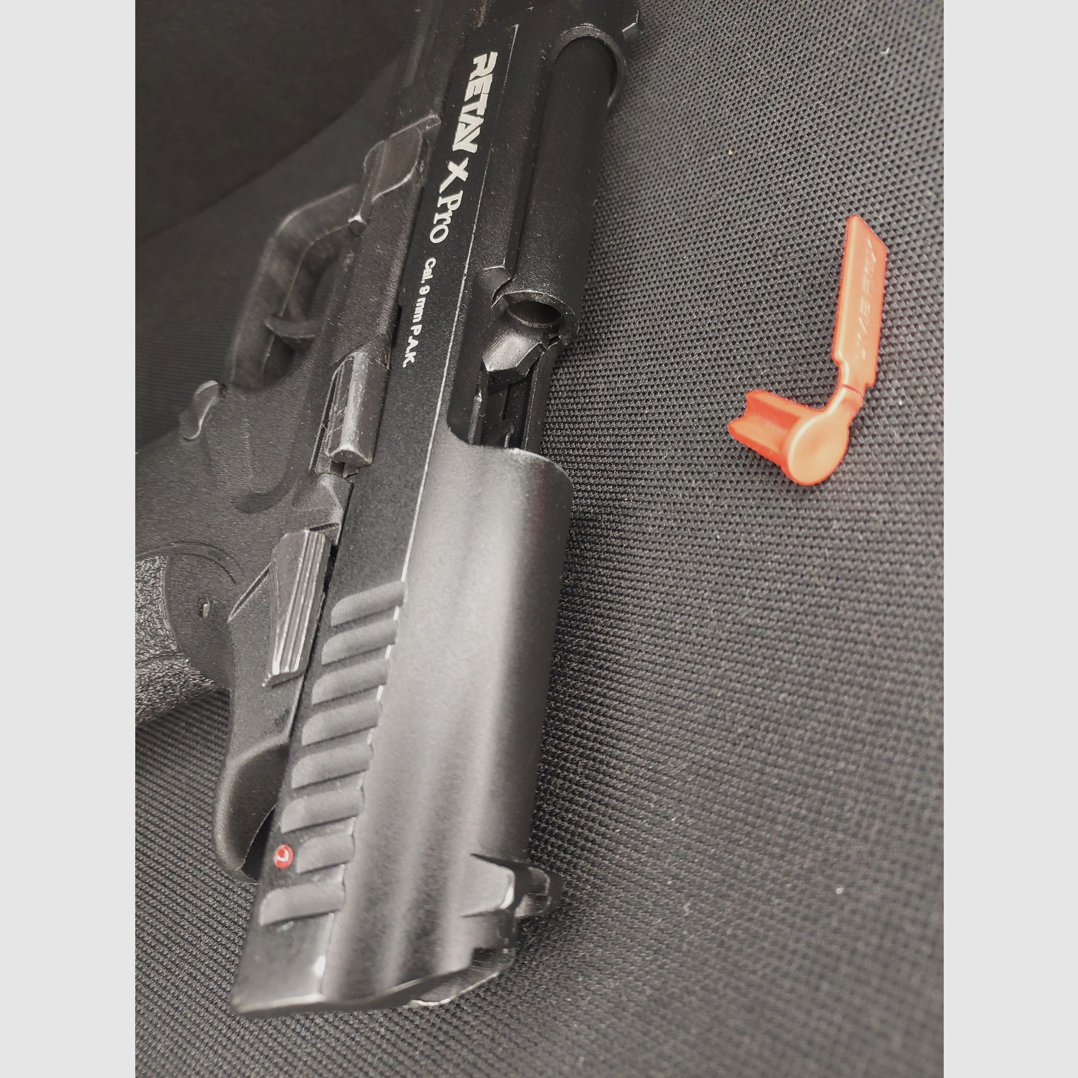 Retay X Pro Schreckschuss Pistole 9mm P.A.K. brüniert (PTB 1041) 