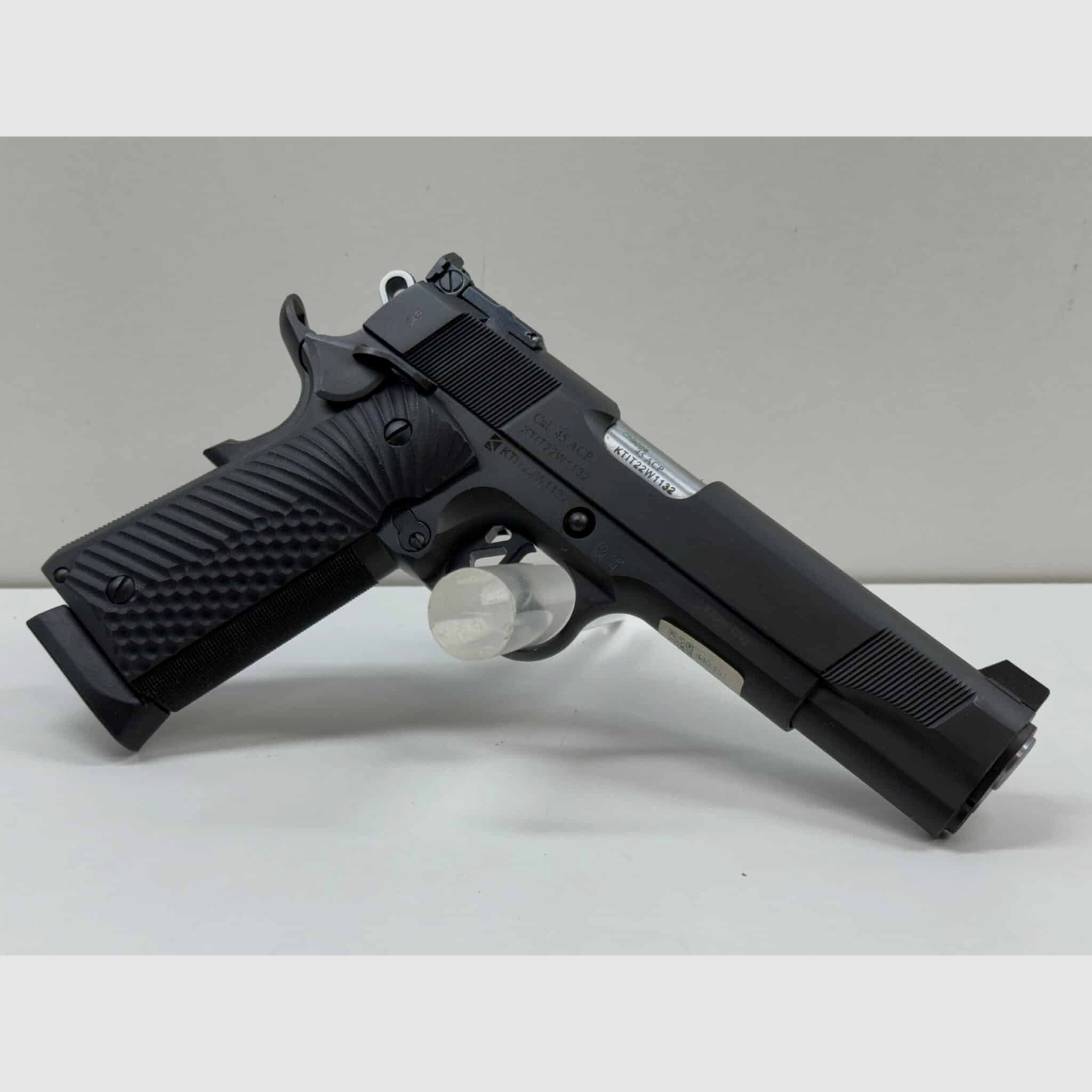CHIAPPA 1911 Imperio Negro 5″ | .45 ACP