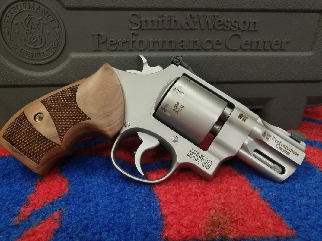 Smith & Wesson Performance Center mod 627, image 3 of 4