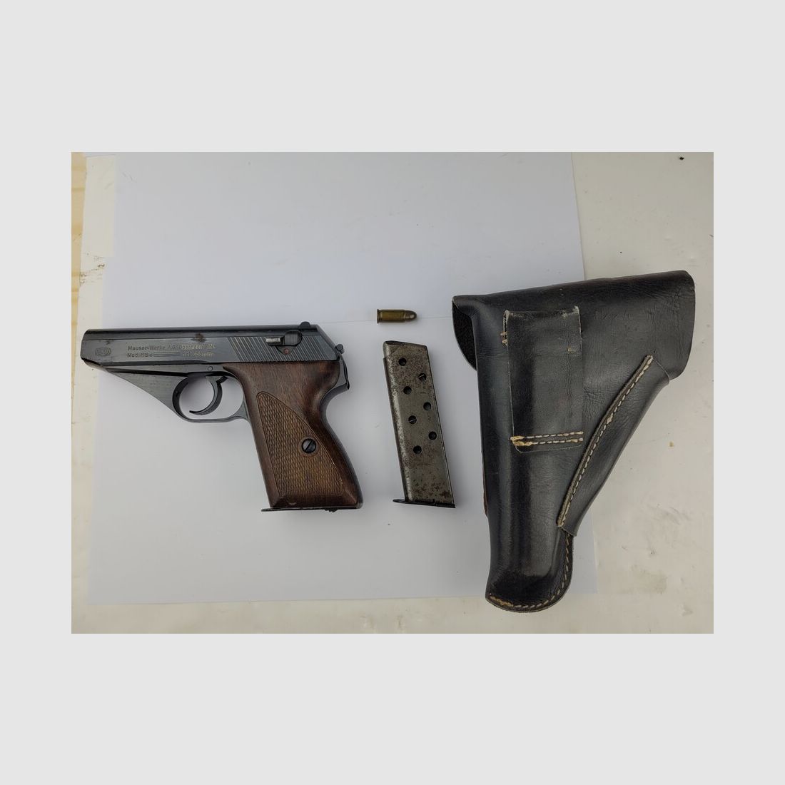 Beau Pistolet Mauser – Modèle HSC – 7,65mm – deux chargeurs ! – huit coups – 1942 / 1943 – Étui d&rsquo;origine – TBE, image 2 sur 10