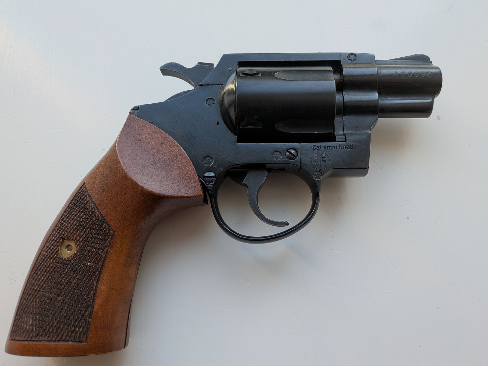 ME 38 Marshal - Revolver - PTB 203/2 - 9mm Knall - Holzgriff - SSW