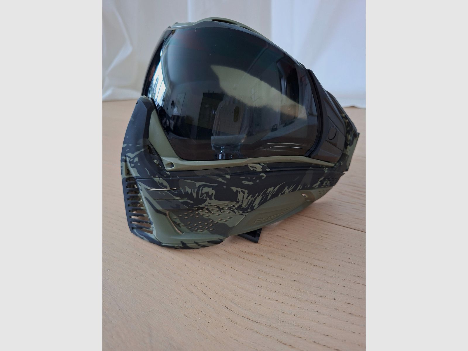 Máscara de Paintball Push Unite (Diseño Olive Camo) incluida con estuche nueva y sin usar