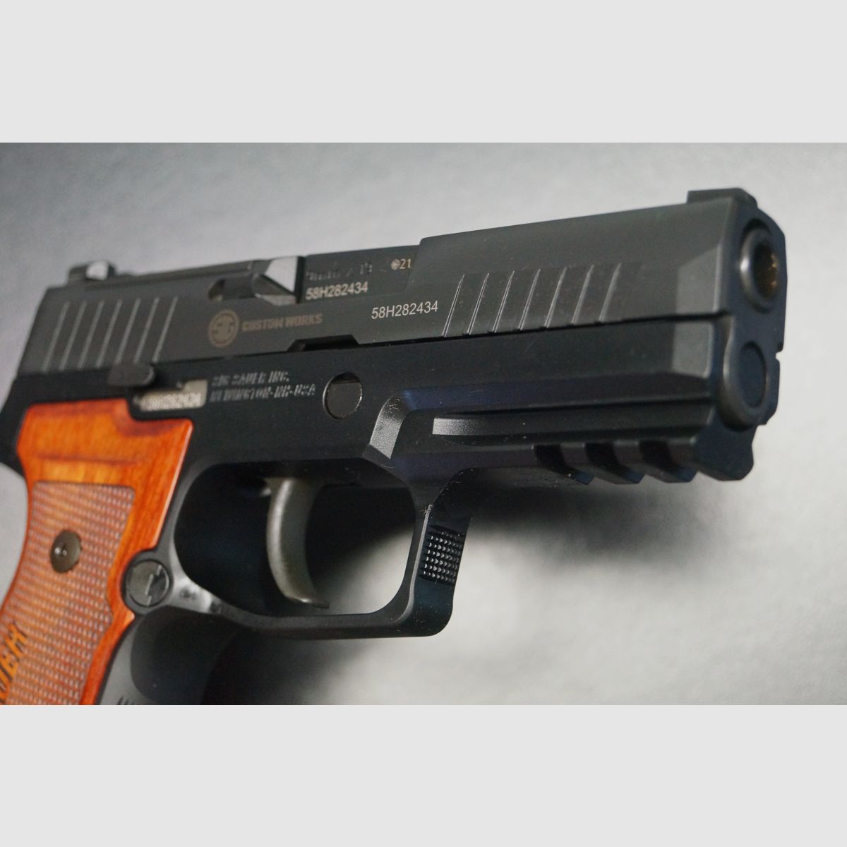 Sig Sauer P320 AXG Classic, Bild 2 von 5