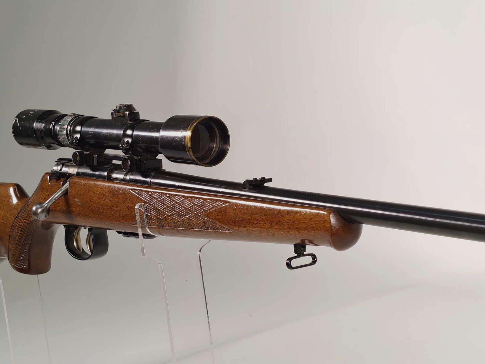 Anschütz 1415/16 rifle de repetición de calibre .22lr