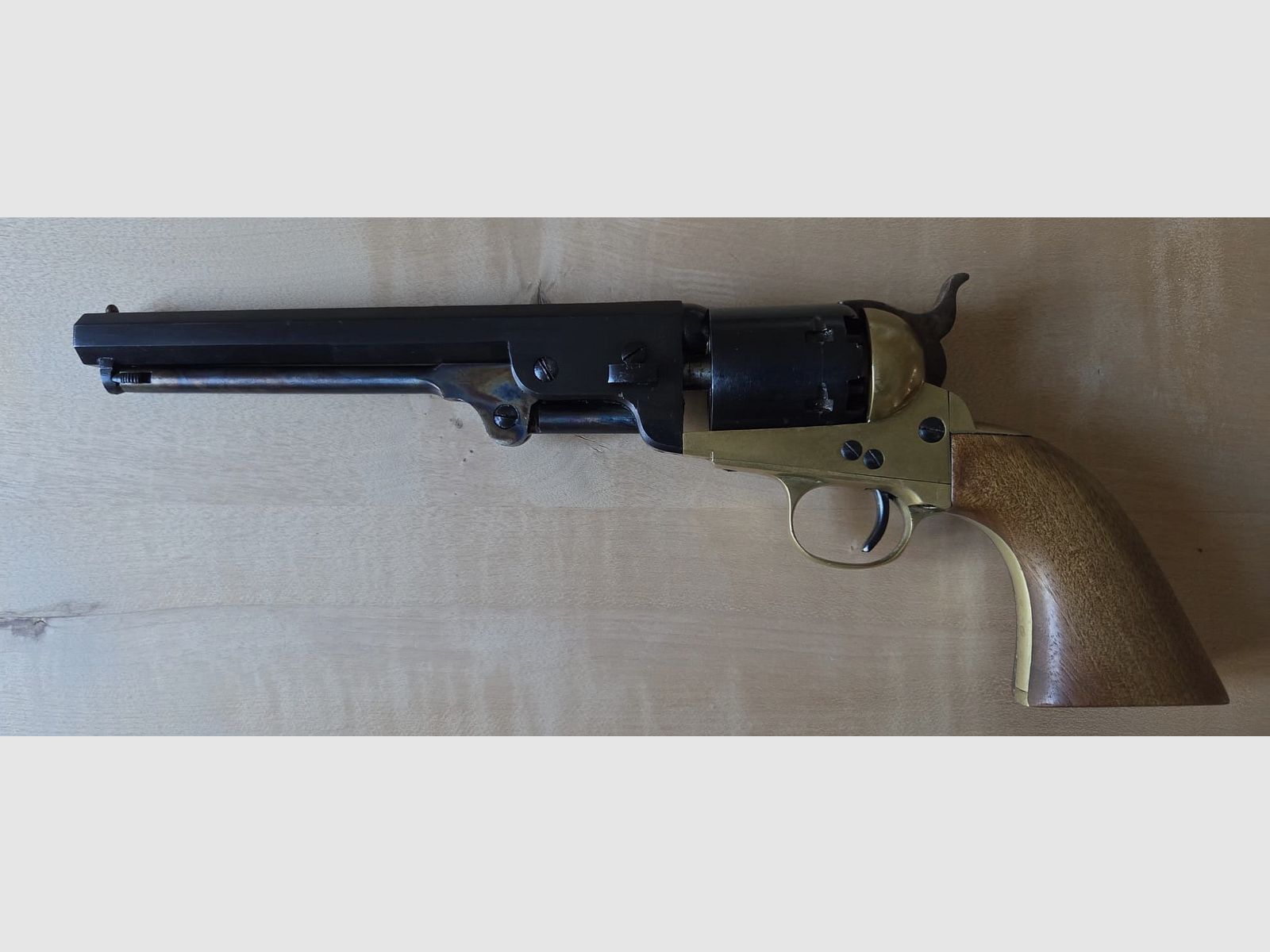 Colt Navy van Hege Kal. 36