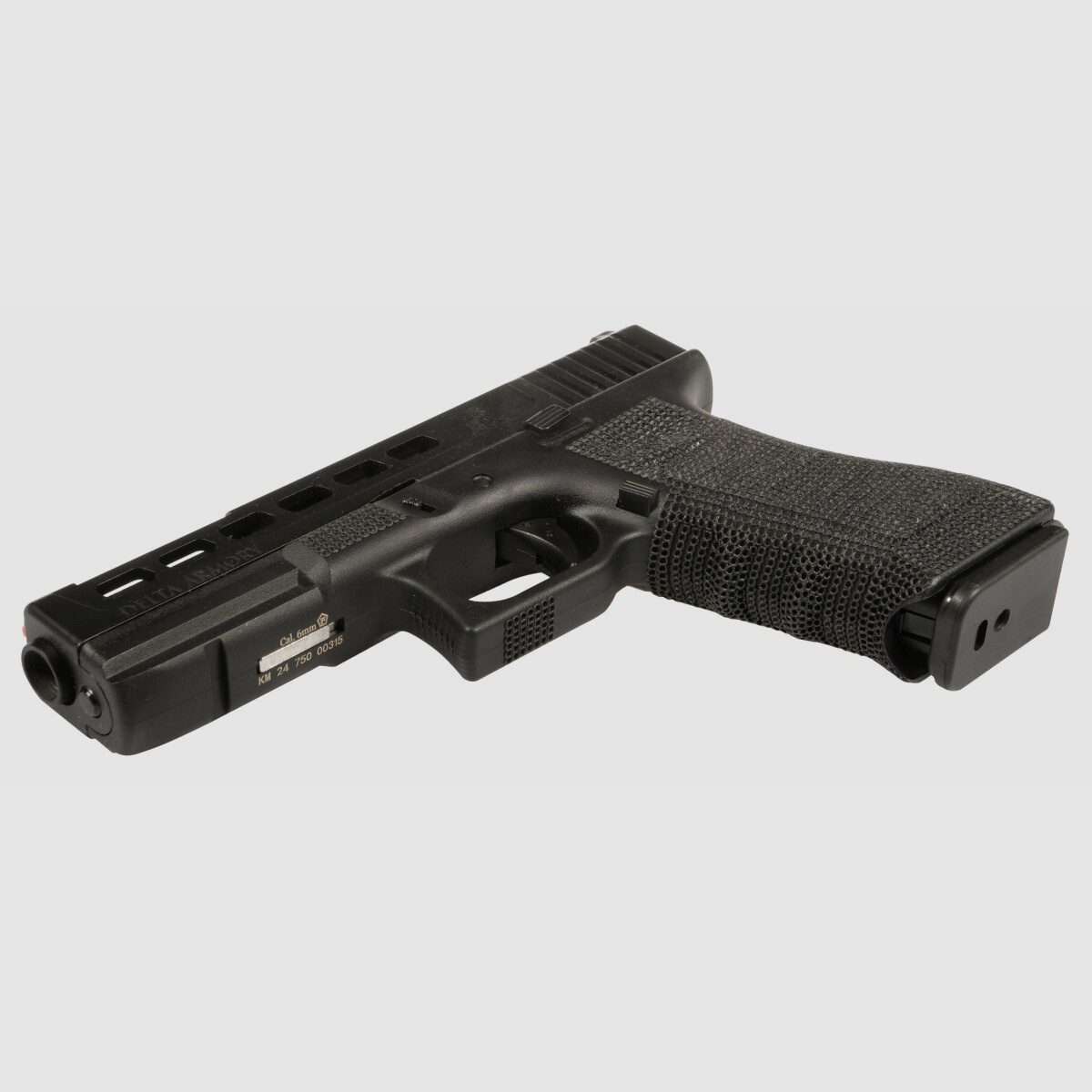 P06 GBB Airsoft Pistole in Schwarz | Delta Armory