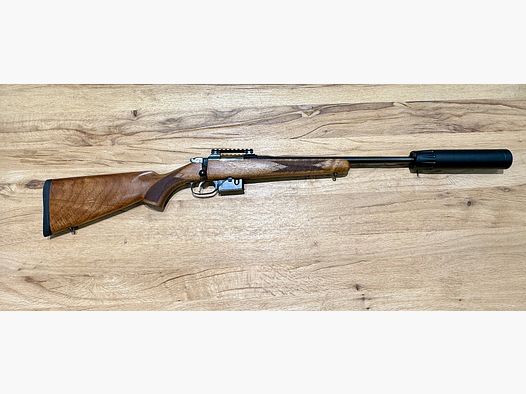 CZ 527 M Karabiner .223Rem. mit Picatinny-Montage & Schalldämpfer