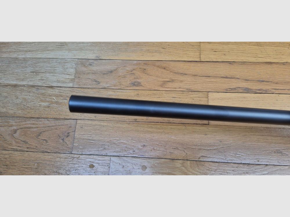 Zeldzame en originele Beretta Olimpia Repetierbüchse – "Modelo Unione" – Kal. .22LR – Twee modi: handmatige herhaling en semi-auto – Zware geweer gericht op precisie in plaats van recreatie – 5 schoten – Kwaliteitsnotenhout en mechanica in TBE++ – Bronsing van 99,99% – Prachtige loop – Beretta-kwaliteit overal – TBE+++, afbeelding 20 van 38