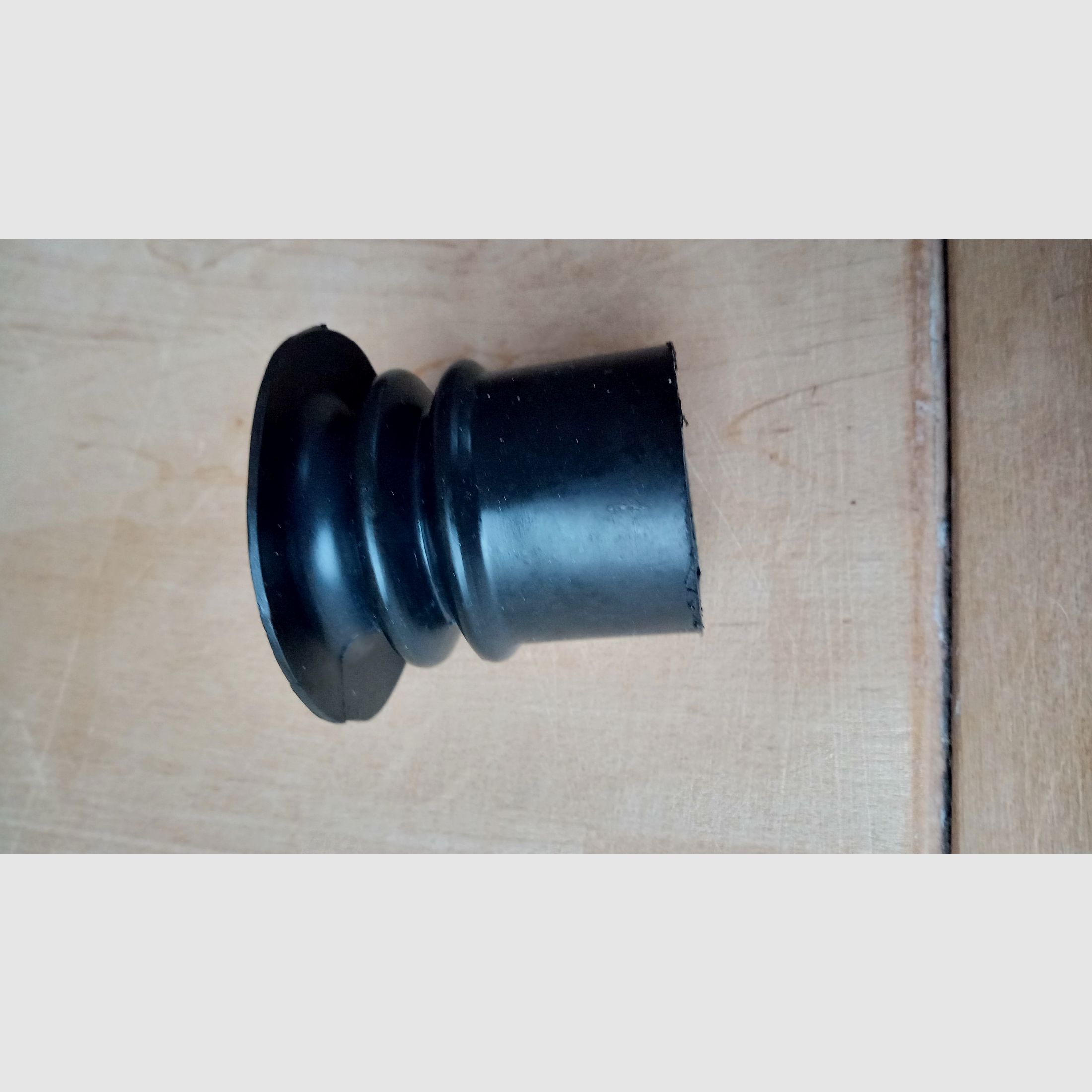 PGO-7 Augenmuschel / extrem guter Zustand / Gummi Bauteil für RPG-7 Optik / Zielfernrohr