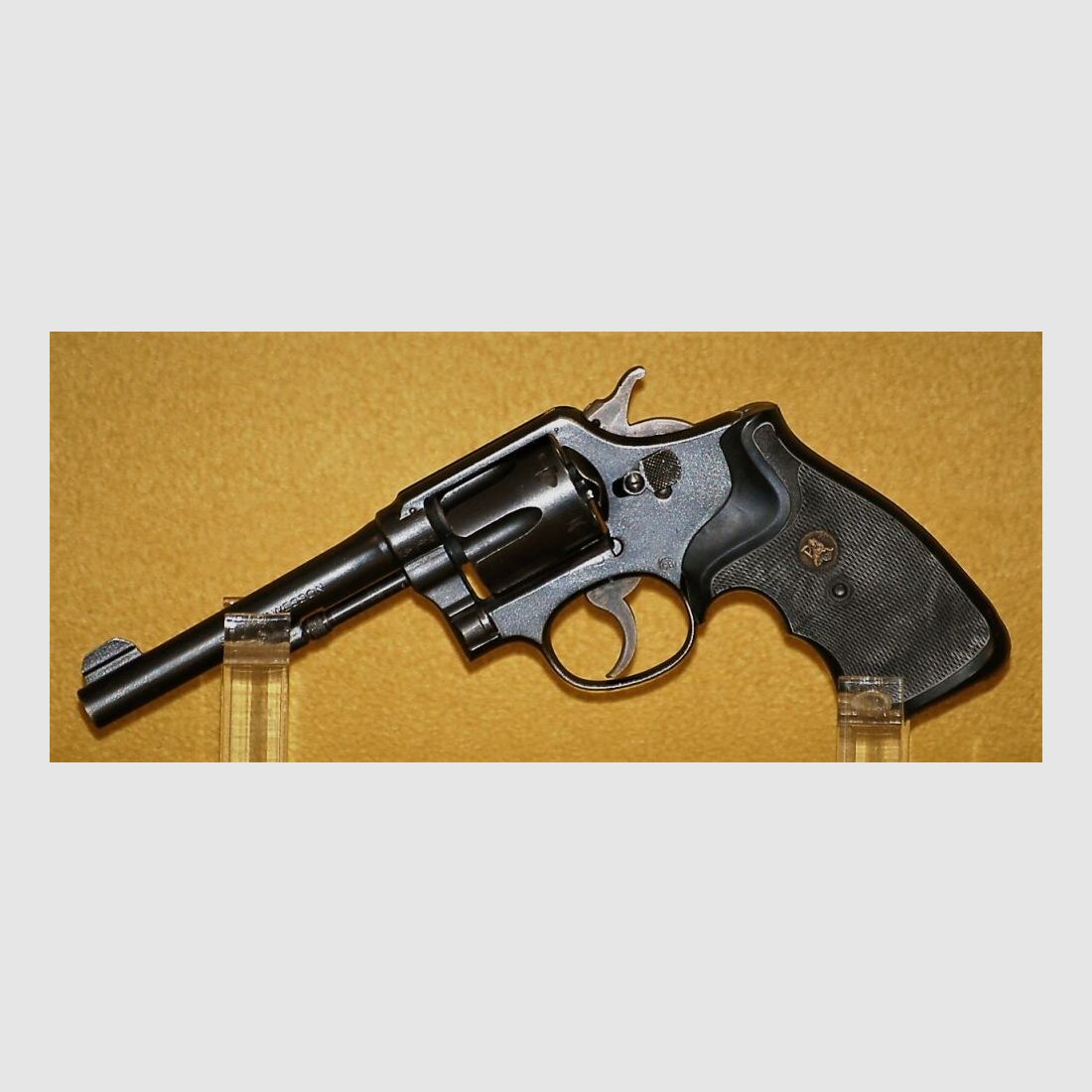 Smith & Wesson 10 Military & Police 5"