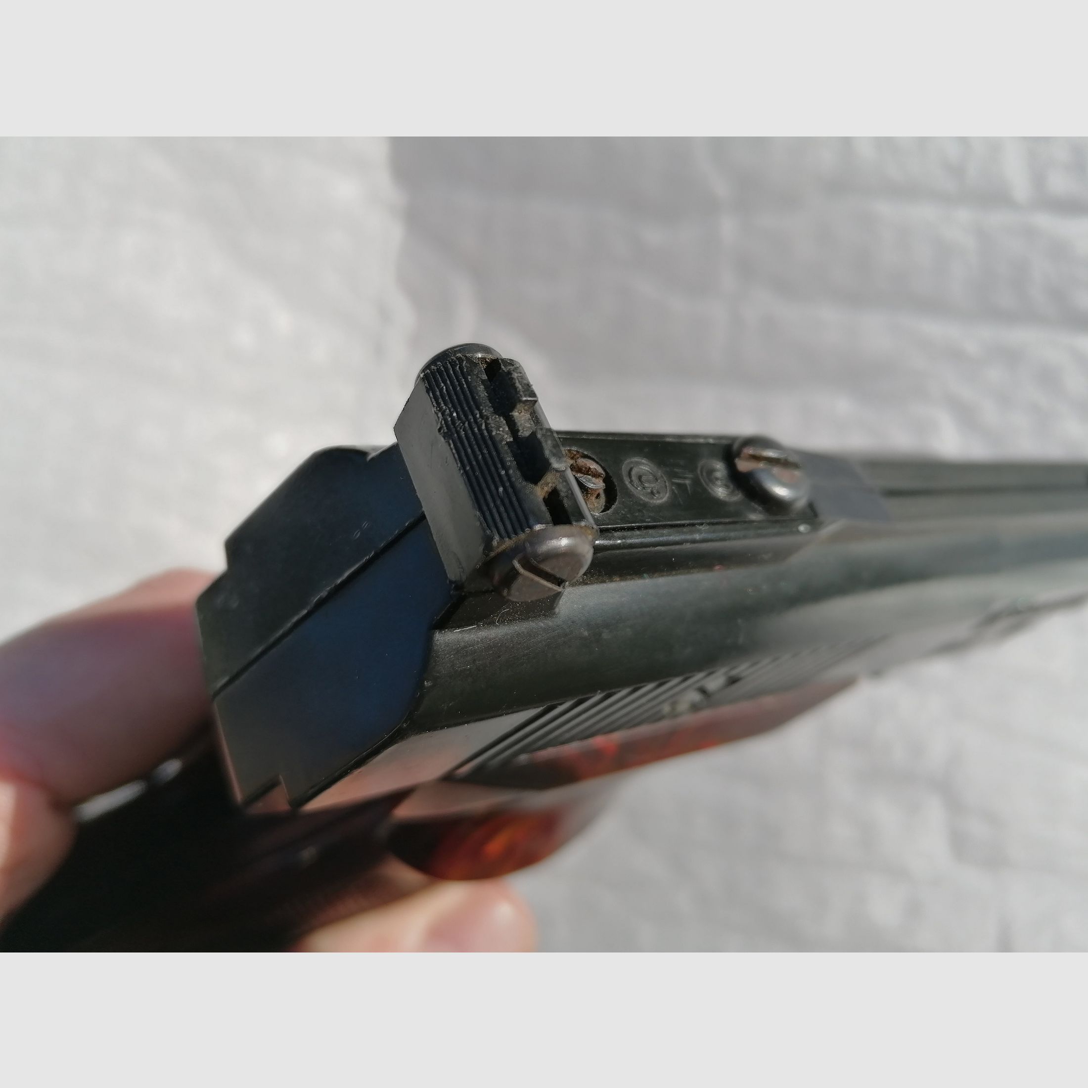 Pistola CO2 Crossman Modelo 454 4,5mm