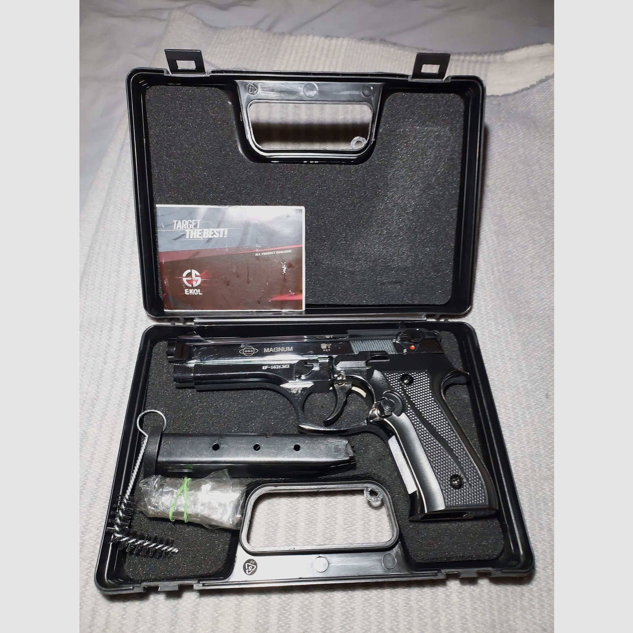 Ekol Firat Magnum pistolet de défense chromé cal. 9mm P.A.K. (PTB 973) comme neuf !