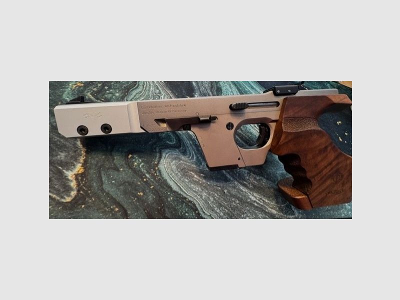 Walther GSP .22 l.r. met barrel weight