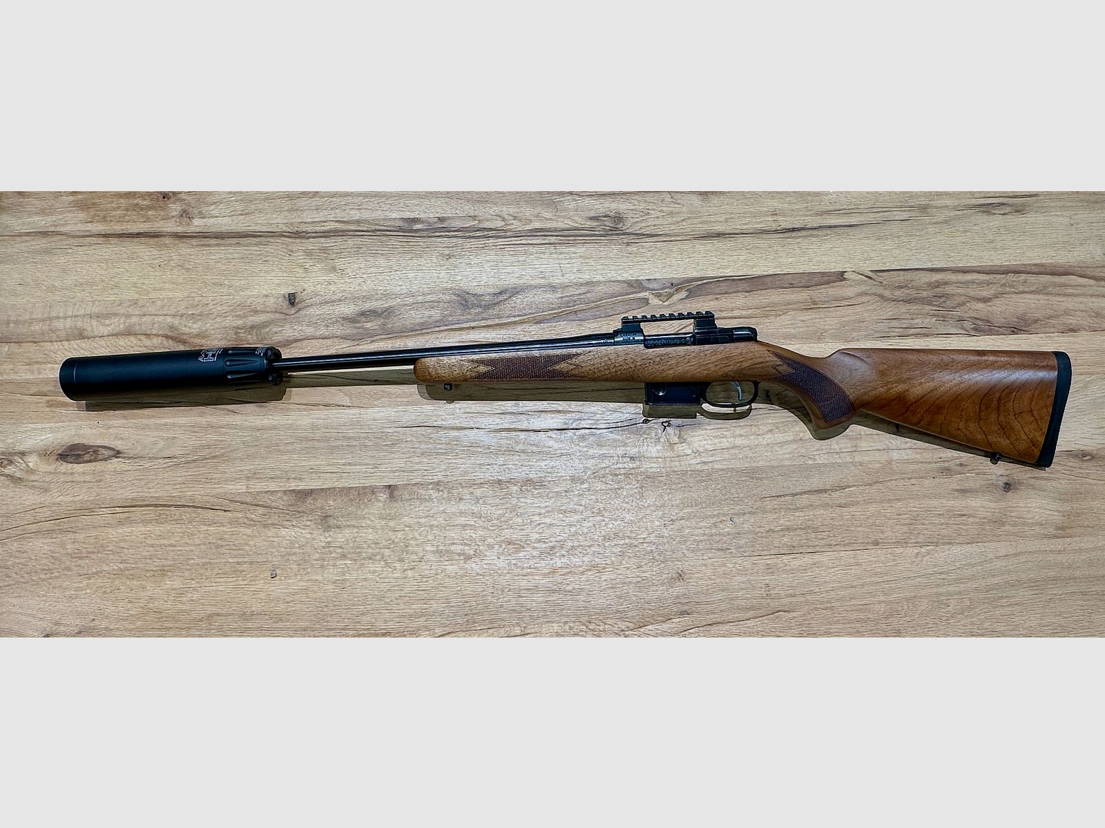 CZ 527 M Carbine .223Rem. with Picatinny mount & silencer
