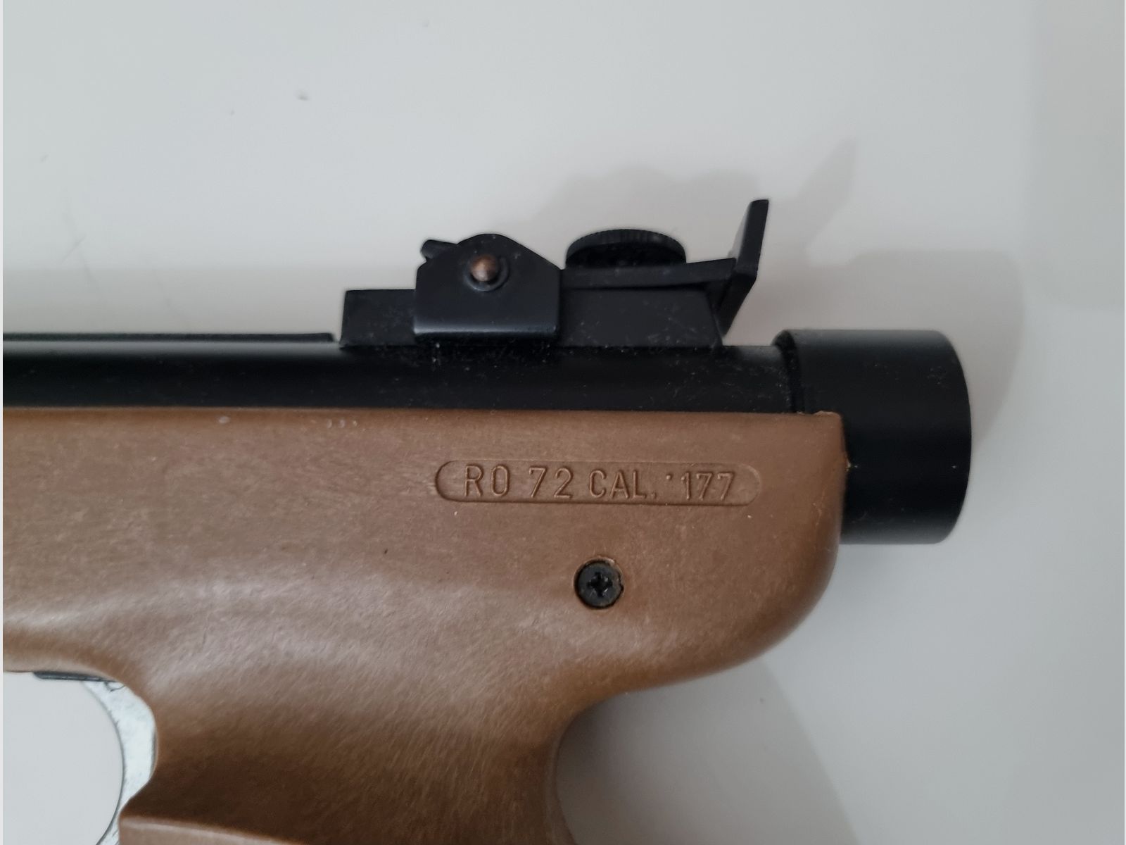 Luftpistole Umarex RO 72 Bullseye