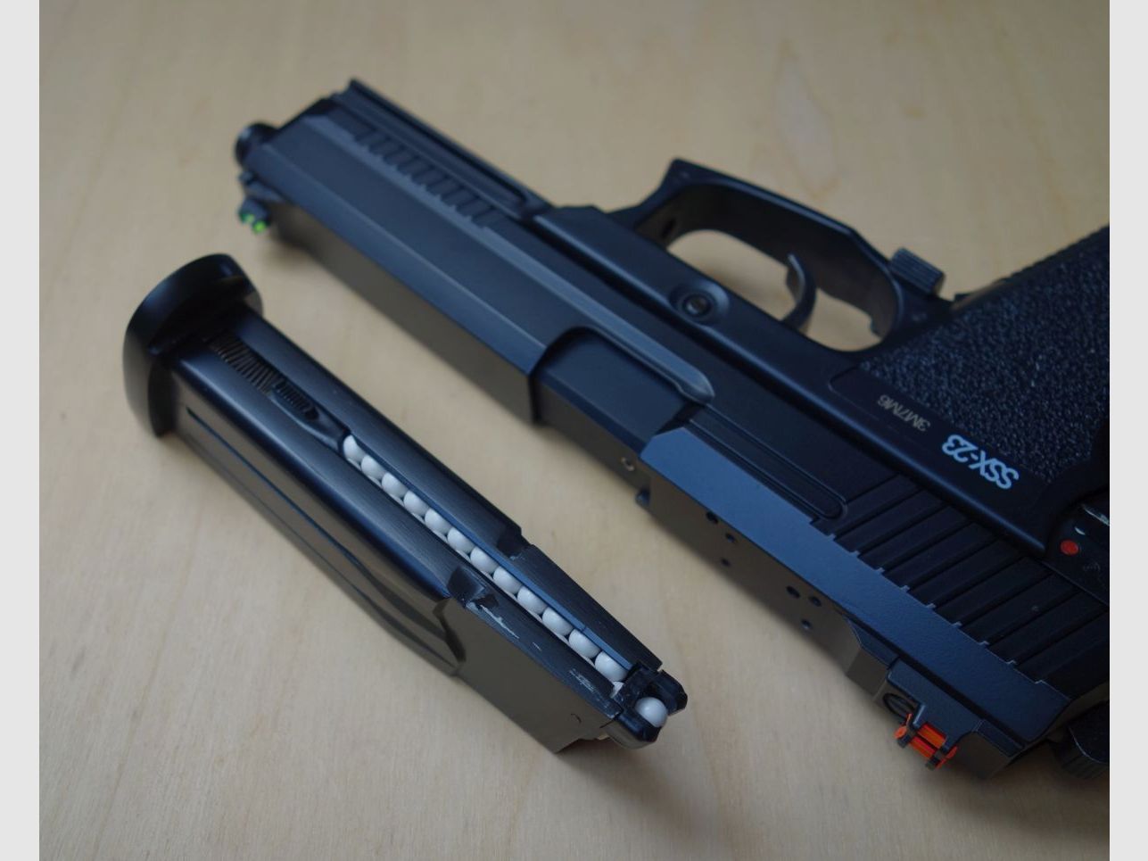 Novritsch SSX 23 Softair pistol 6mm + accessori CONDIZIONE TOP