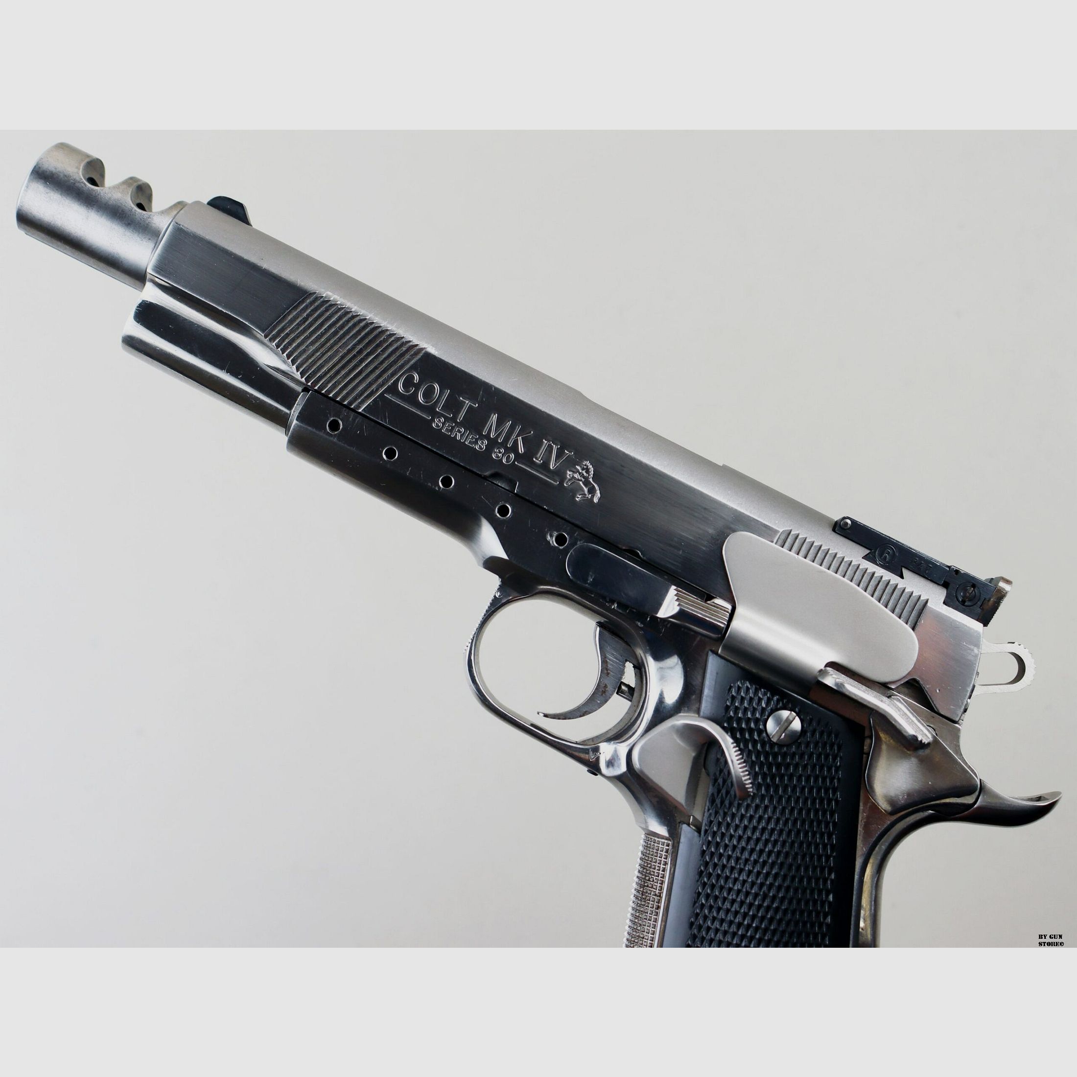 Pistolet Colt mod. MKIV Series 80 Custom cal. 45 HP n° de série SS44374, image 6 sur 11