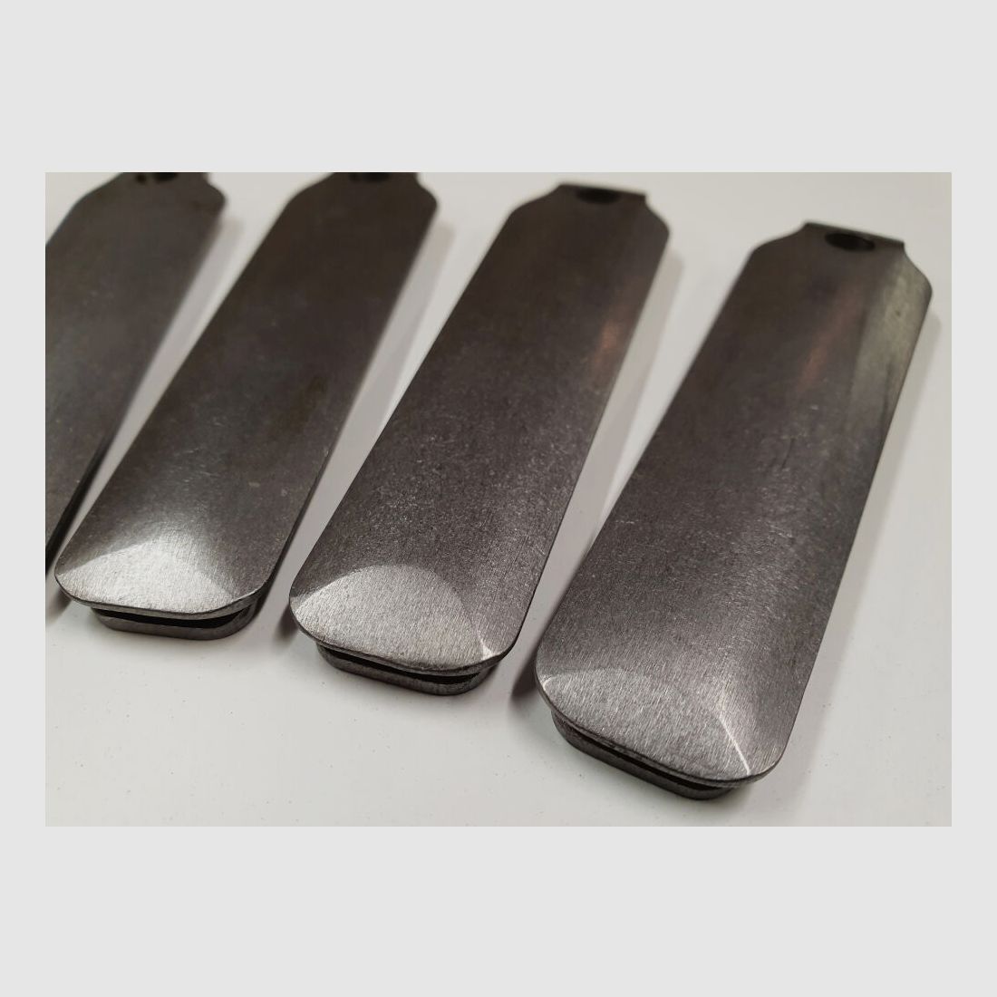 Neufertigung für MAUSER K98 Magazinboden Stahlausführung Neufertigung für MAUSER K98 , weißfertig