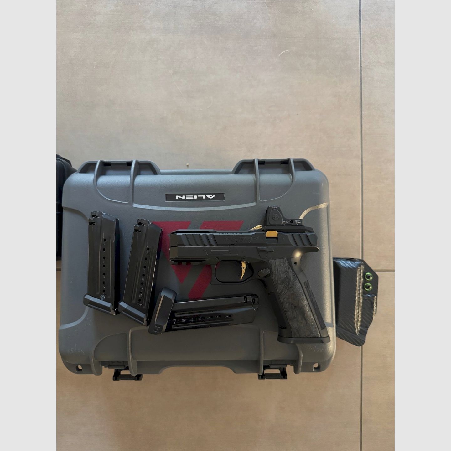 Laugo Alien Remus Limited Full Kit with Trijicon RMRcc, 9 mm Para