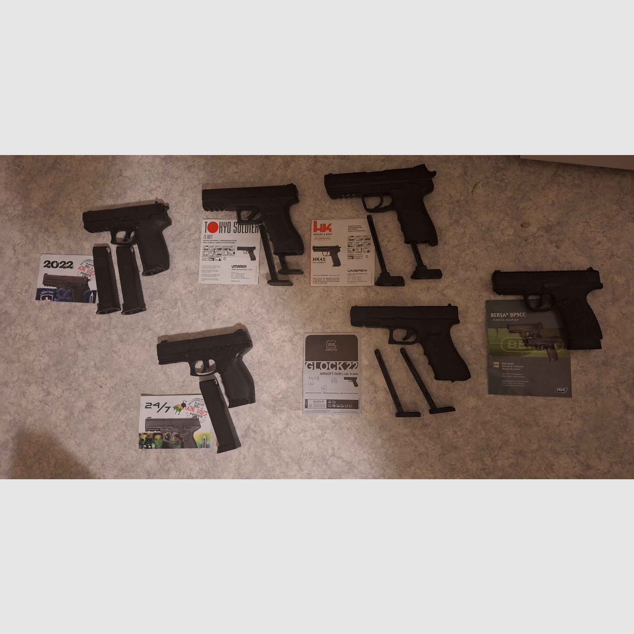 Airsoft Softair pistol collection + case with foam inserts (Glock, Bersa, HK 45, 24/7)
