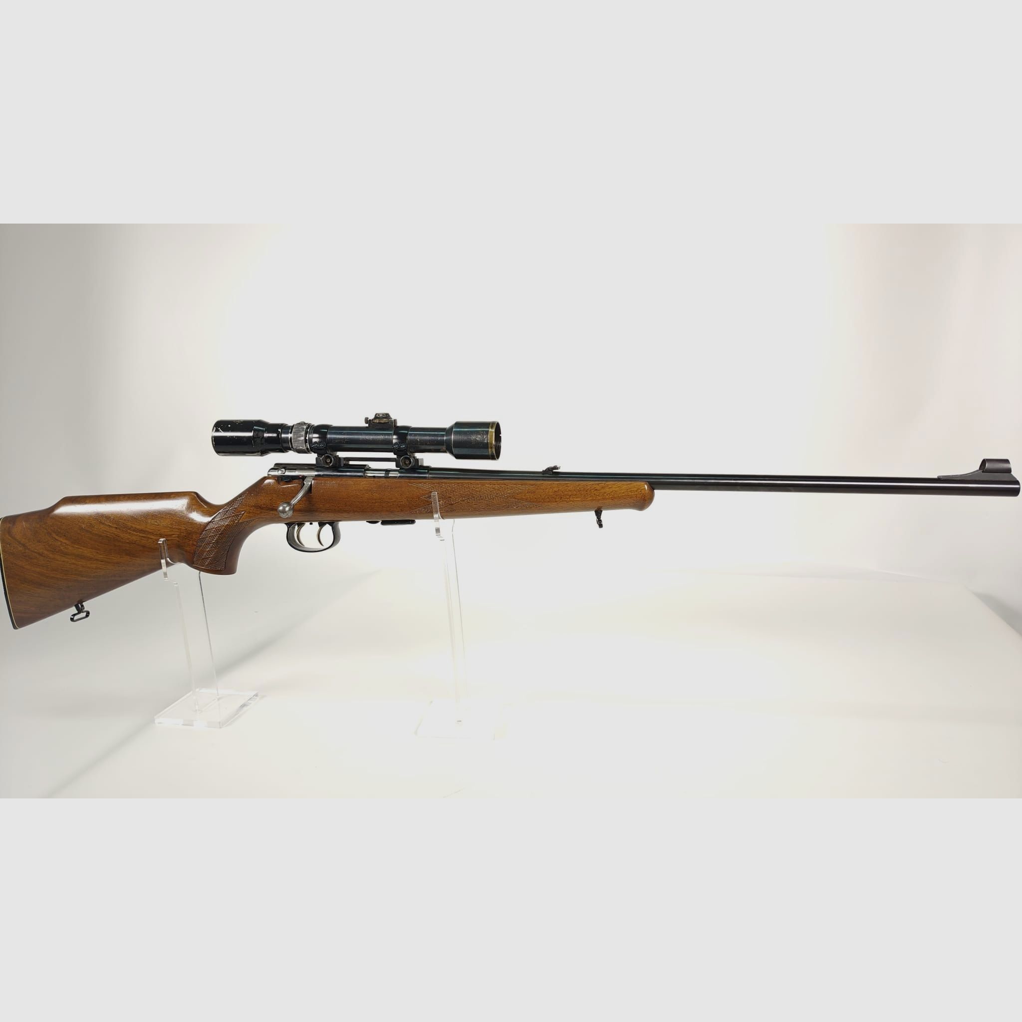 Anschütz 1415/16 rifle de repetición de calibre .22lr