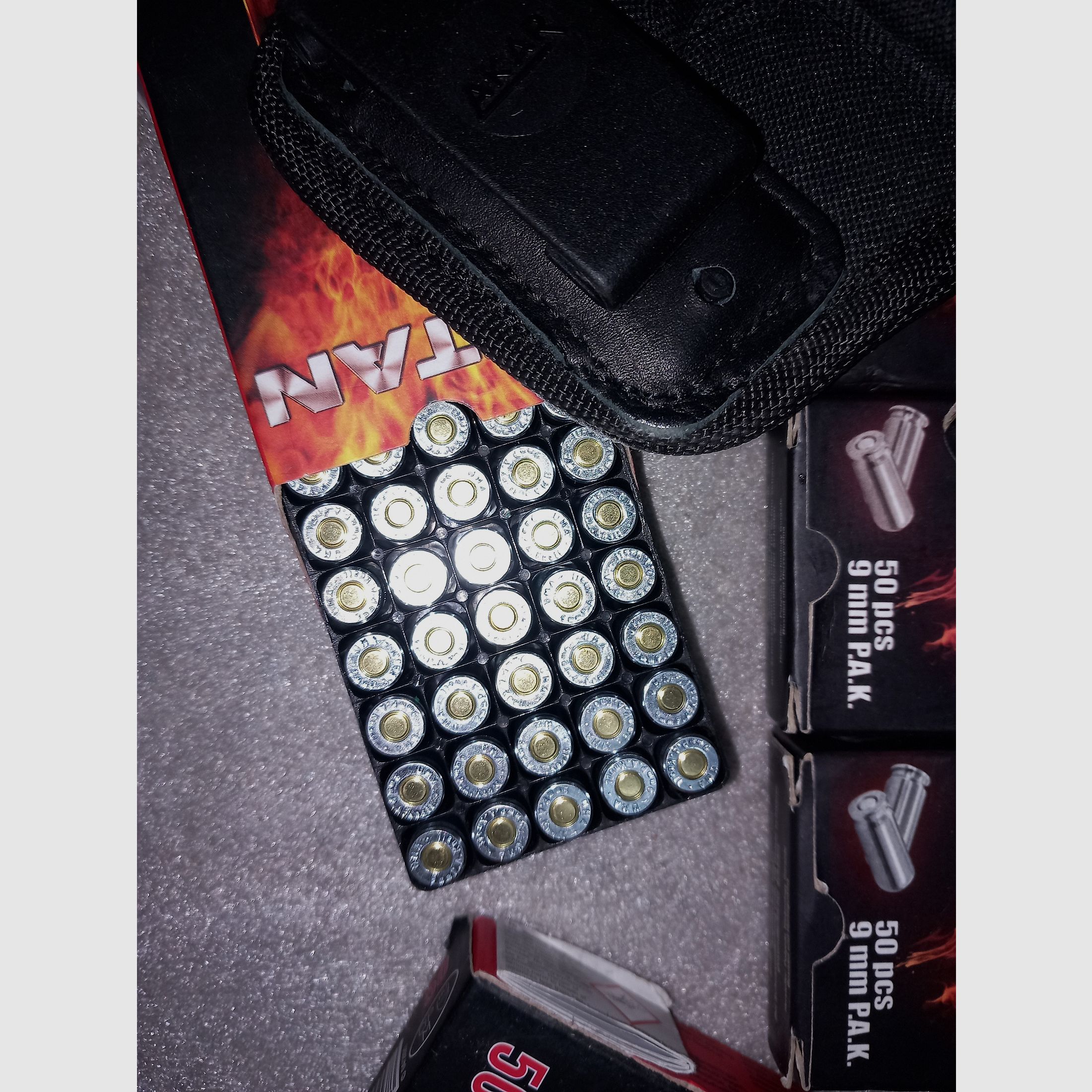 9mm pak munition und holster 