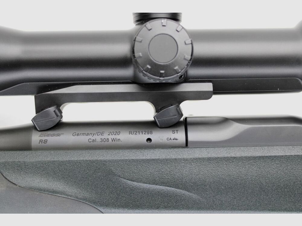 Rep. Büchse Blaser R8 Professional Success mit Zeiss V8 4,8-35x60 .308Win