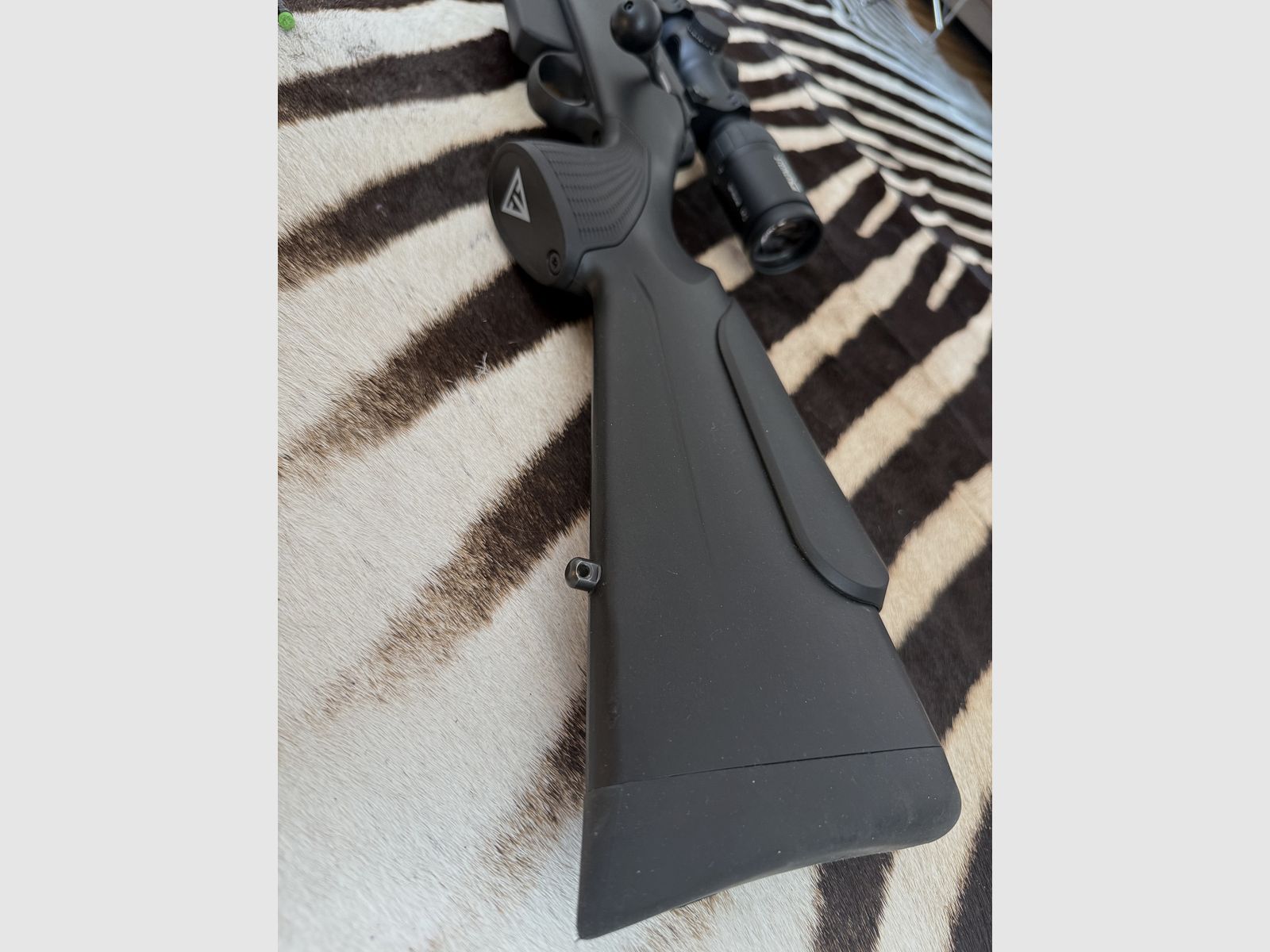 TIKKA T3x VARMINT .308 Win. LINKSSYSTEM STEINER RANGER 3-12 x 56