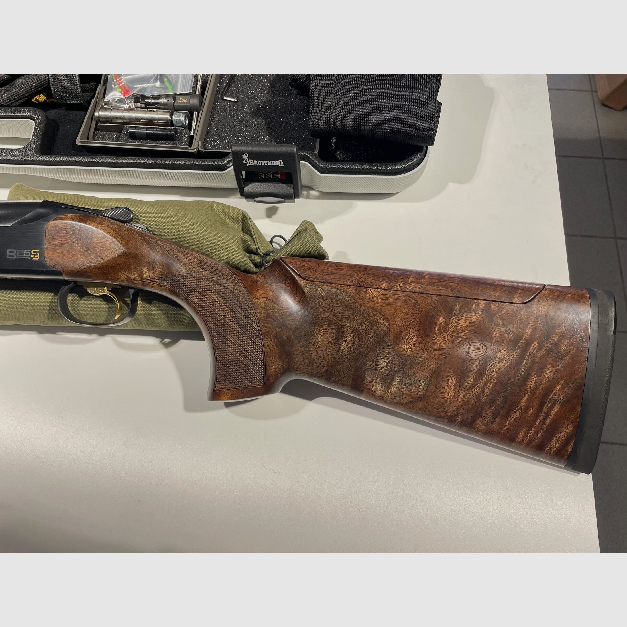 Flinte Browning B825 S3 Adj. Inv. DS Pro Extreme, Kal. 12/76, Bild 2 von 3