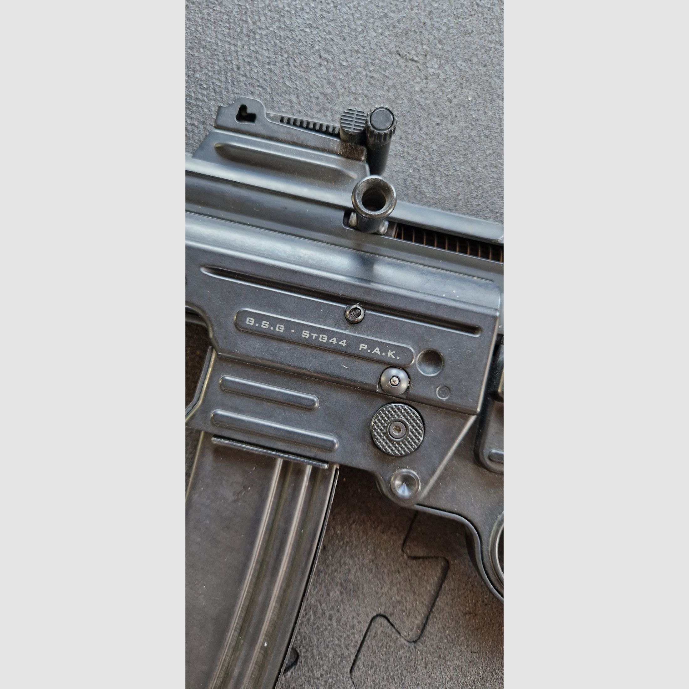 GSG StG 44 Schreckschussgewehr 9 mm P.A.K. Vollmetall Echtholz