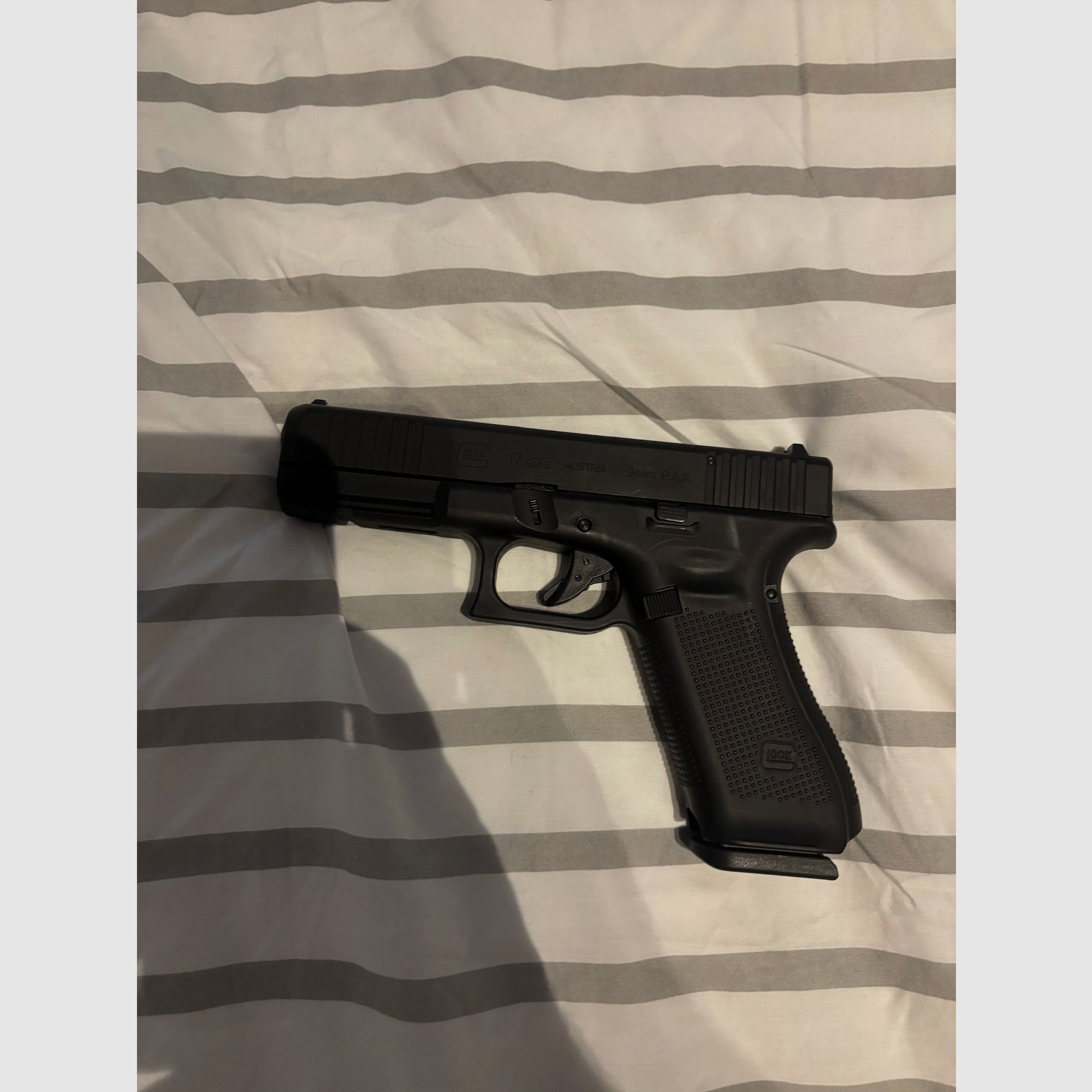 Glock 17 Gen 5 PAK – Fast neuwertig | Nur 1 Schuss | inkl. Zubehör & Mun