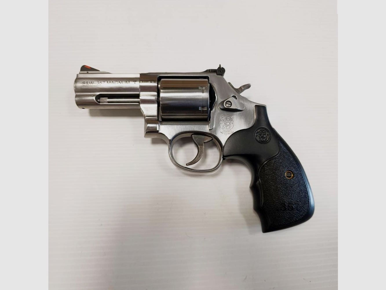 Dépôt vente – S&W 686 3-5-7 SERIES 3 Zoll .357 Magnum, Bild 2 von 3