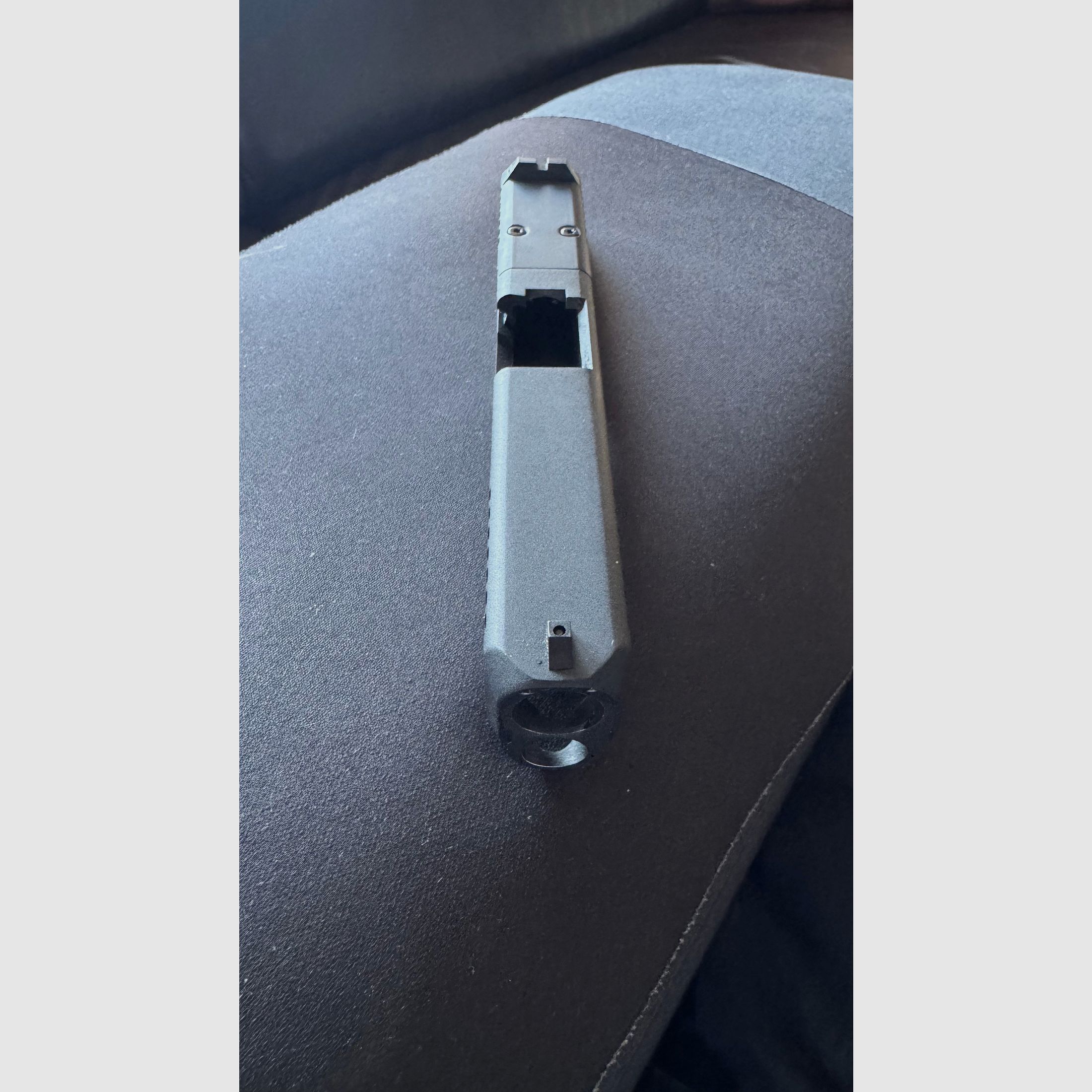Originele GHK Glock 17 Gen 5 Aluminium Sluiter & Loop incl. Terugslagveer & Trigger Locator