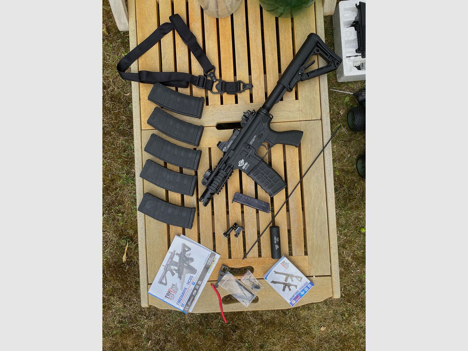 Airsoft Ausrüstung – G&G Firehawk HC05 + Zubehörpaket