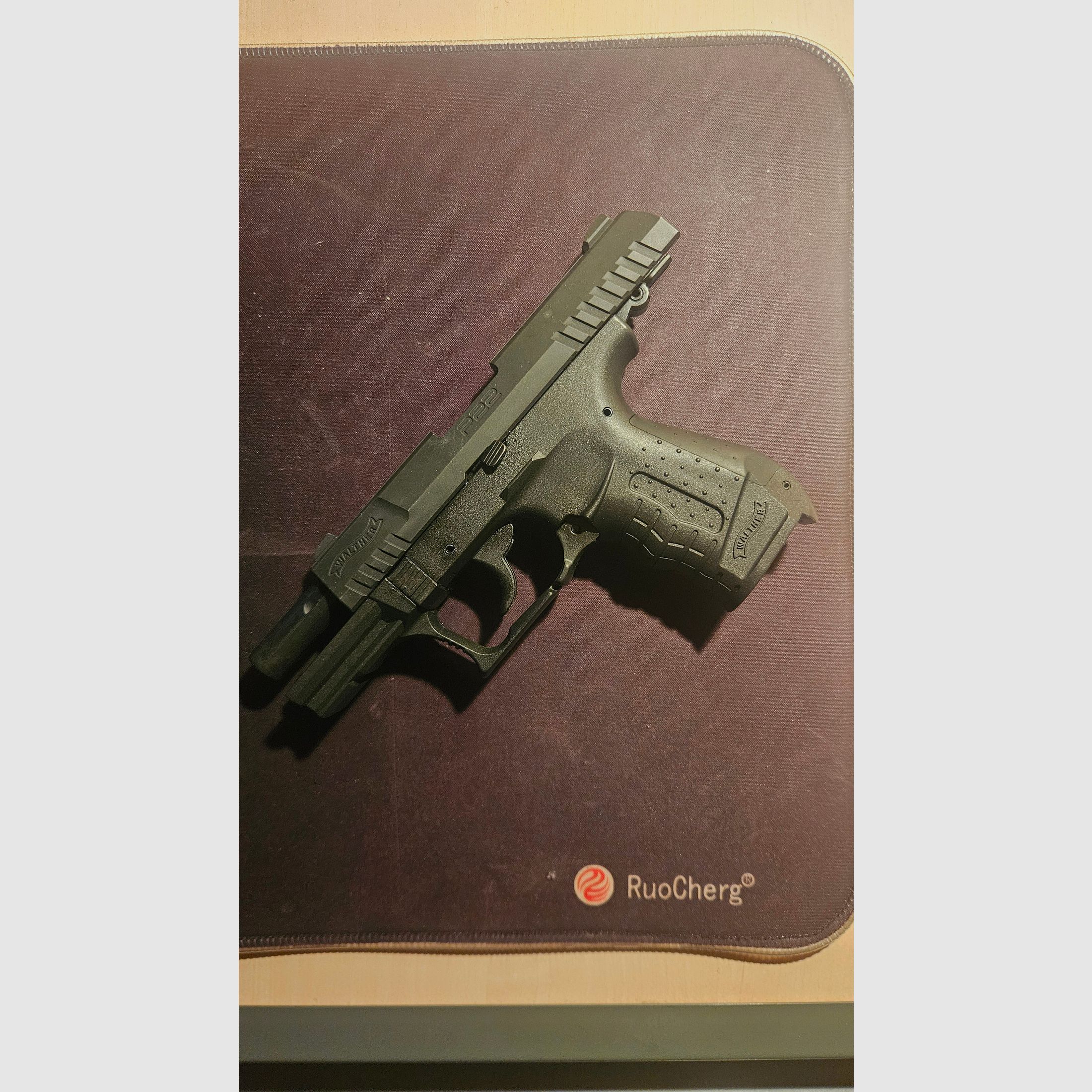 P22 pistolet d'alarme de Walther