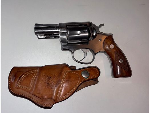 Revolver Ruger Speed-Six, Kal..357 Mag. incl. Lederholster