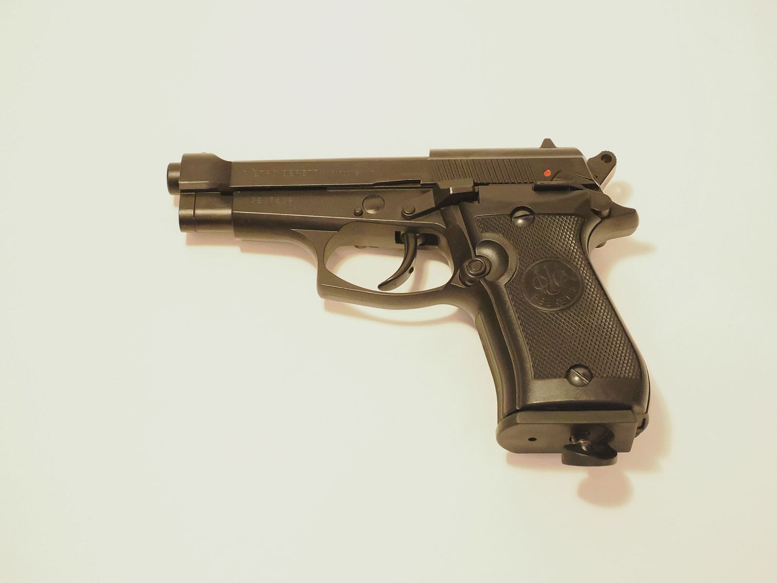 CO2-Pistole / Luftpistole Beretta 84 FS Kaliber 4,5mm BB