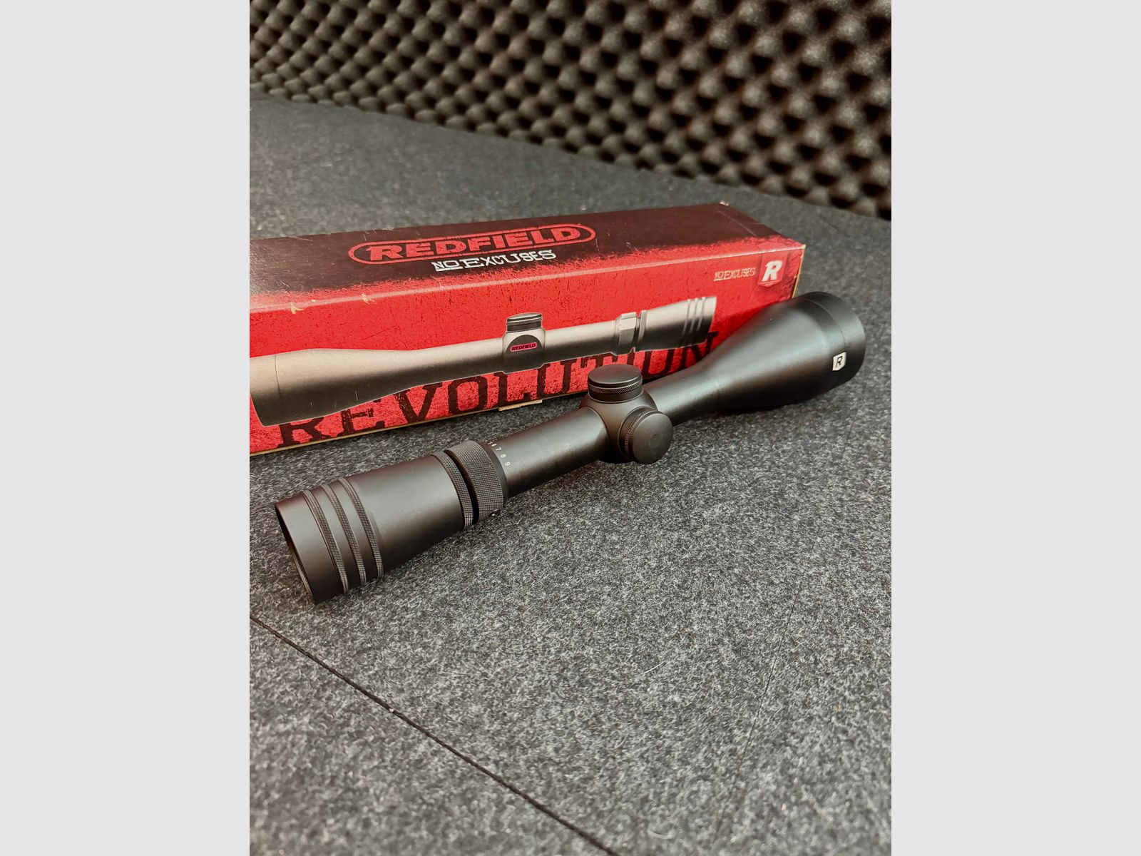 Redfield Revolution Zielfernrohr 3-9x50 in OVP, neuwertig
